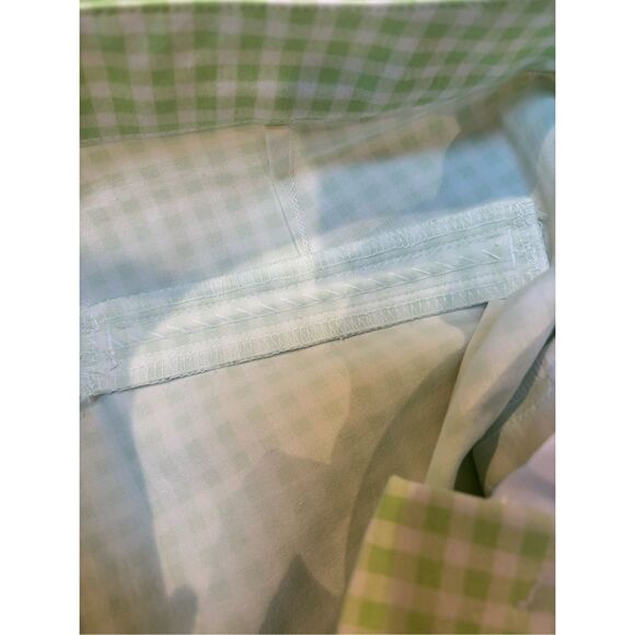 Old Navy 10 Women's High-Waisted Pixie Trouser Shorts in a green and white gingh - Picture 8 of 9